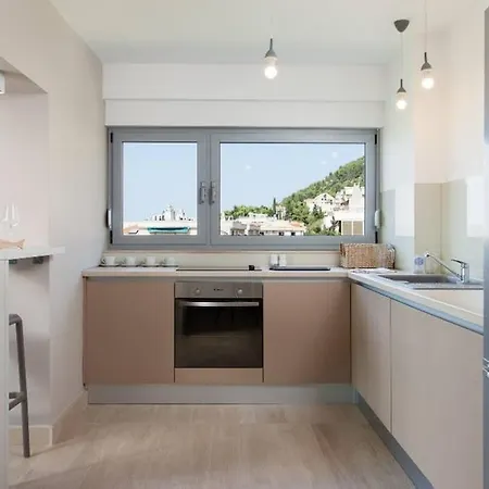 Lone 4* Luxury Penthouse In Center Apartment *